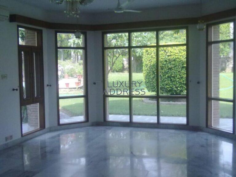 4BHK Semi-Furnished Rental Farmhouse in Vasant Kunj South Delhi - Luxury Address