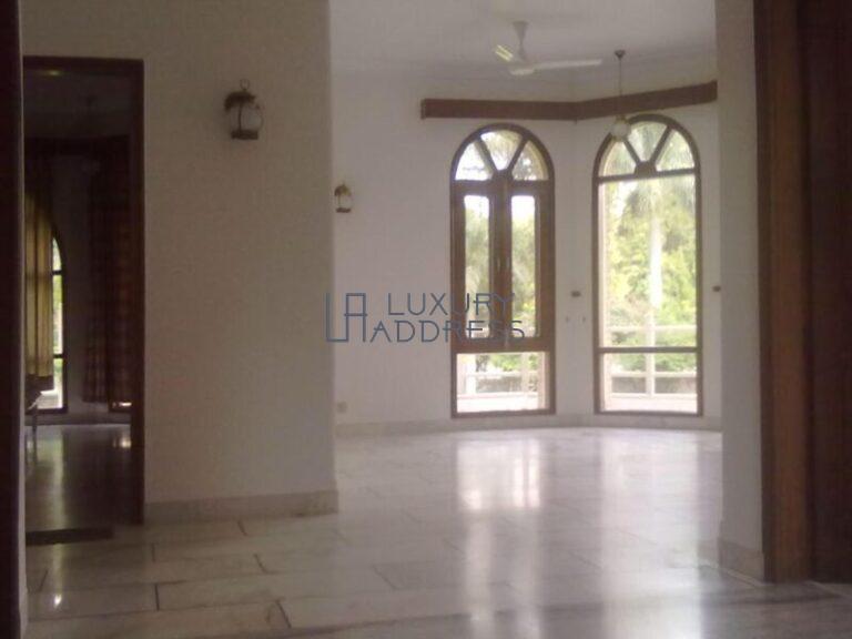 4BHK Semi-Furnished Rental Farmhouse in Vasant Kunj South Delhi - Luxury Address