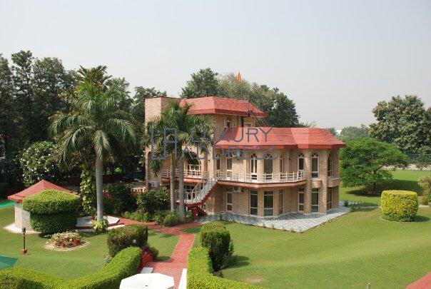 4BHK Semi-Furnished Rental Farmhouse in Vasant Kunj South Delhi - Luxury Address