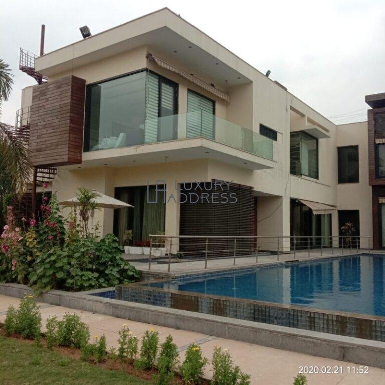 5BHK Semi-Furnished Farmhouse Rent Ansal Villas, Delhi