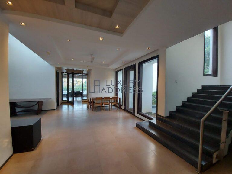 Luxurious 5BHK Semi-Furnished Farmhouse Rent Ghitorni, Delhi