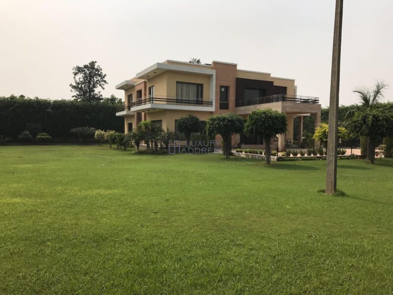 4BHK Furnished Farmhouse For Rent in DLF Chattarpur, Delhi