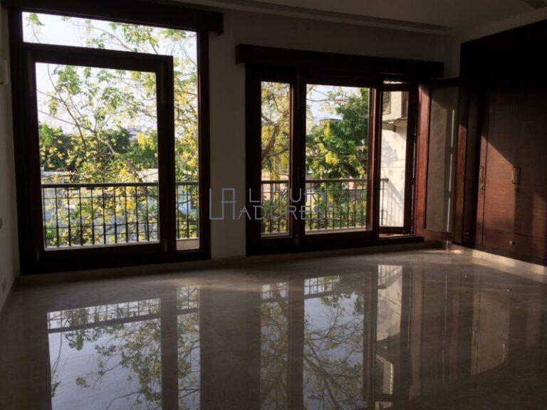 4BHK Luxury Rental Flat in Westend Colony, New Delhi - Luxury Address