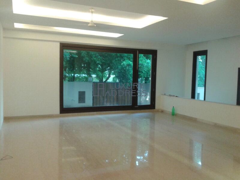 4BHK Semi-Furnished Rental Flats Shanti Niketan - Luxury Address