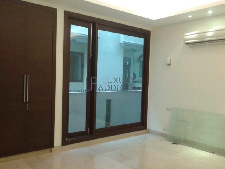 4BHK Semi-Furnished Rental Flats Shanti Niketan - Luxury Address