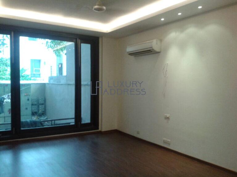 4BHK Semi-Furnished Rental Flats Shanti Niketan - Luxury Address