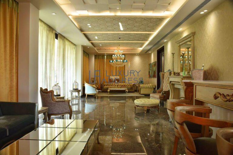 Rent 5BHK Luxury Furnished Farmhouse DLF Chattarpur, Delhi