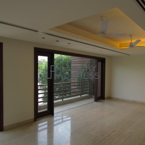 Rent 4BHK Builder Floor in Vasant Vihar, South Delhi - Luxury Address