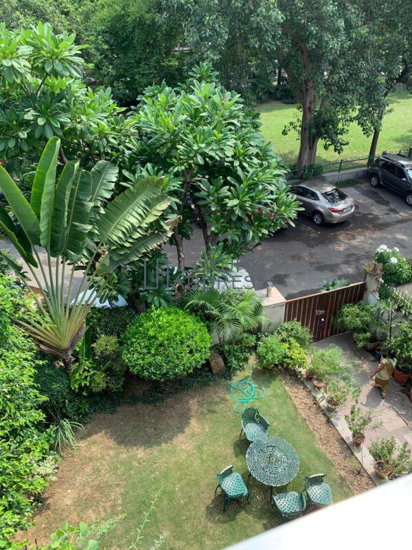 Rent 3BHK Luxury Flat in Golf Links, South Delhi - Luxury Address