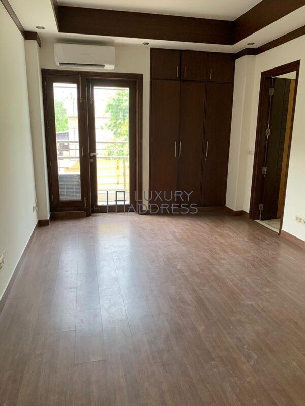 Rent 3BHK Luxury Flat in Golf Links, South Delhi - Luxury Address