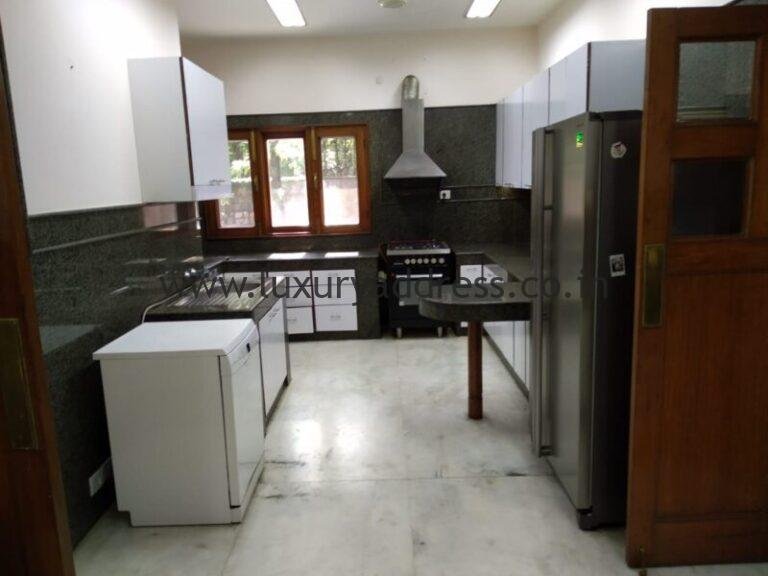 4bhk-rental-farmhouse-in-sultanpur-delhi