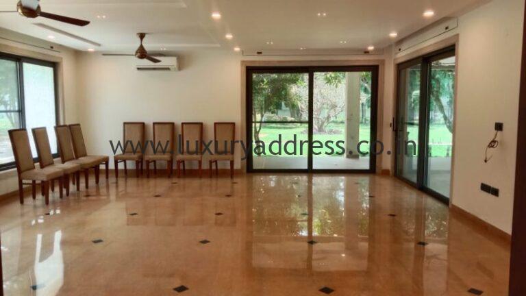 4BHK Semi-Furnished Farmhouse Bandh Road Delhi - Luxury Address