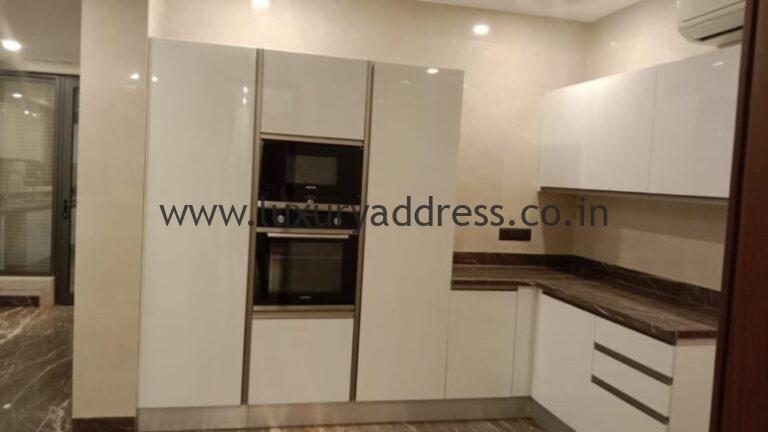4BHK Semi-Furnished Farmhouse Bandh Road Delhi - Luxury Address