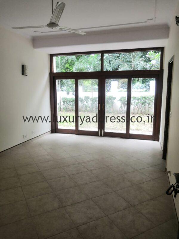 Luxurious 6BHK Independent House in Anand Lok, Delhi - Luxury Address