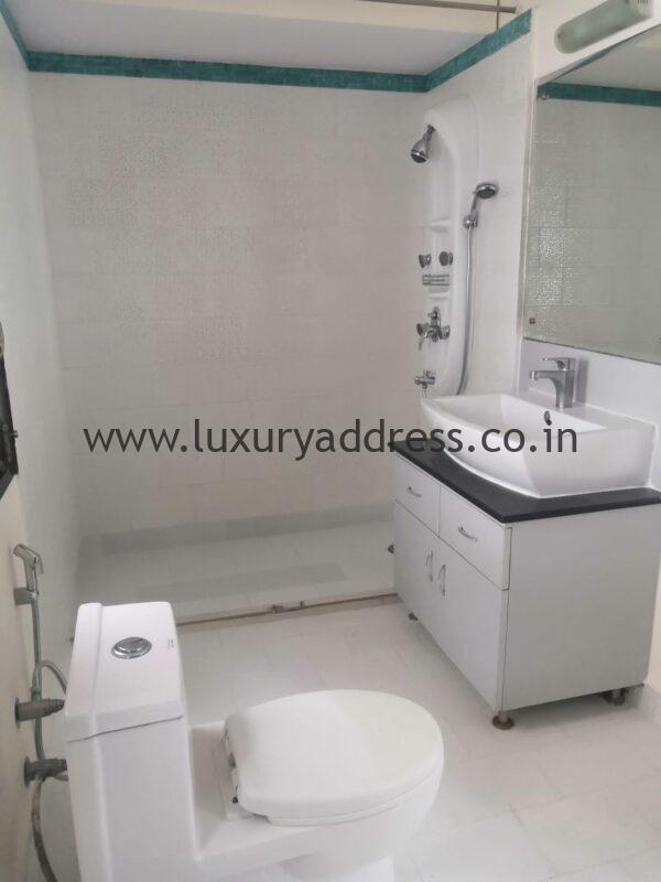 Luxurious 5BHK Independent House in Anand Lok, Delhi - Luxury Address