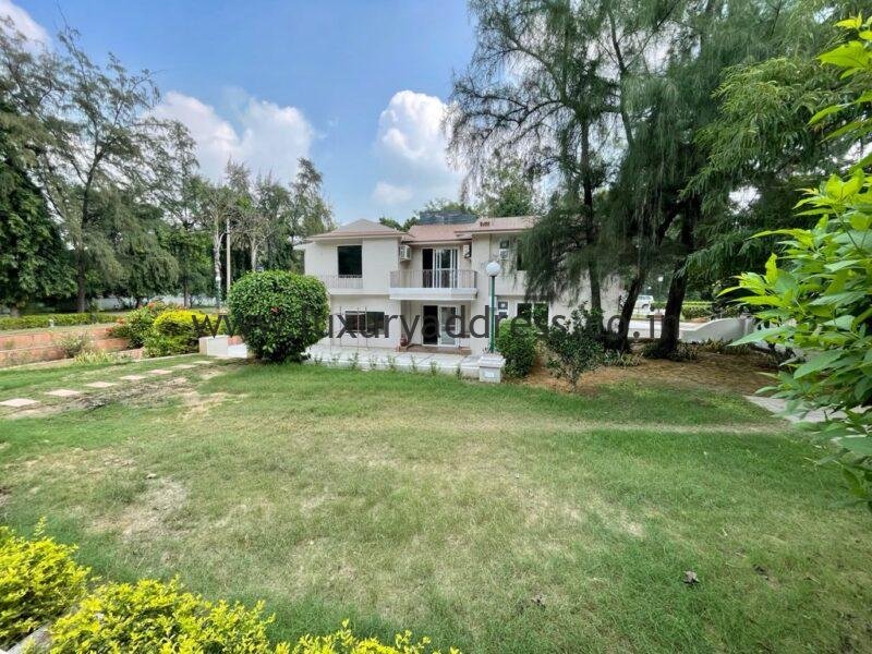 Luxury 4BHK Farmhouse for Rent in Pushpanjali Farms - Luxury Address