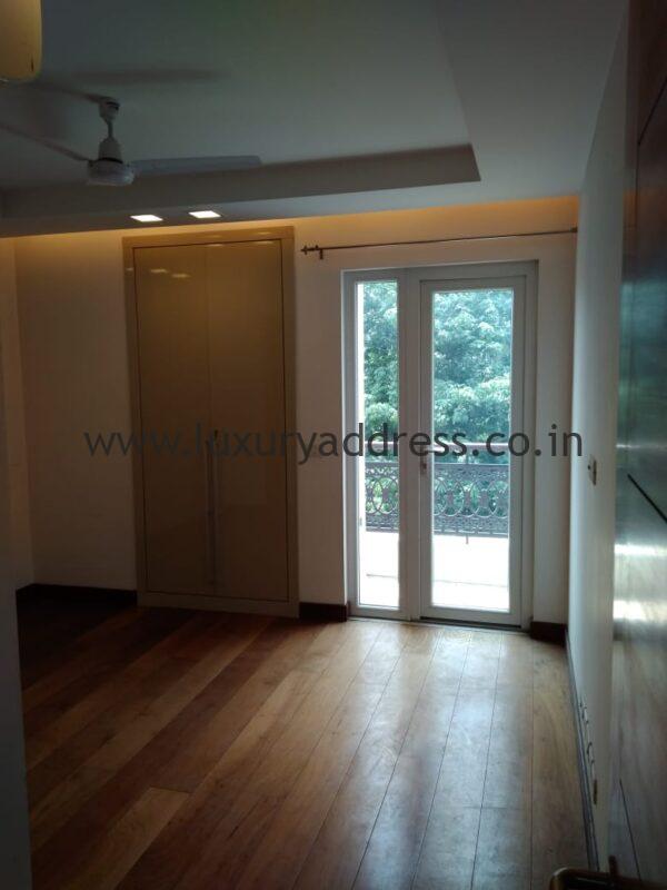 Rent 4BHK Apartment in Anand Lok, Delhi - Luxury Address