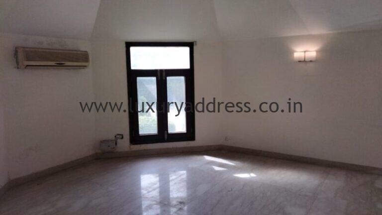 Rent 5BHK Farmhouse on Bandh Road Delhi - Luxury Address