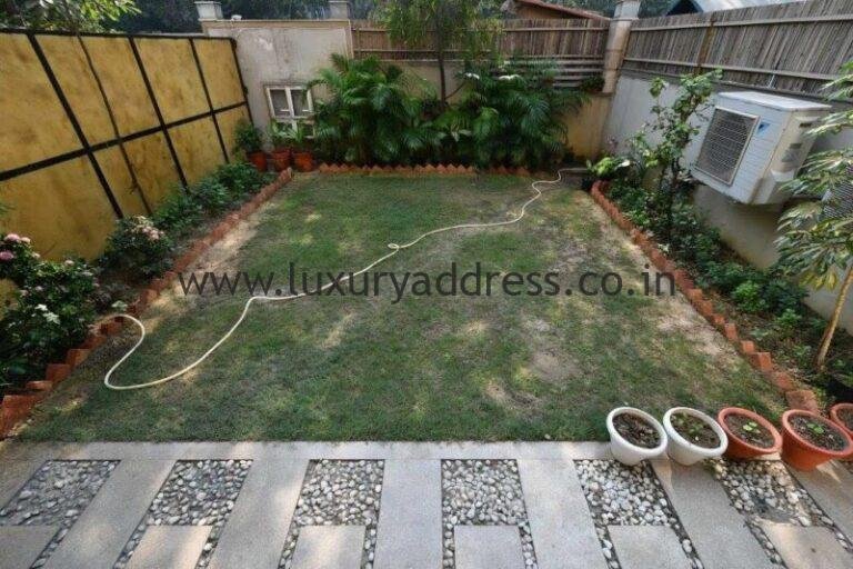 3BHK Semi-Furnished Luxury Apartment Rent Jor Bagh, Delhi - Luxury Address