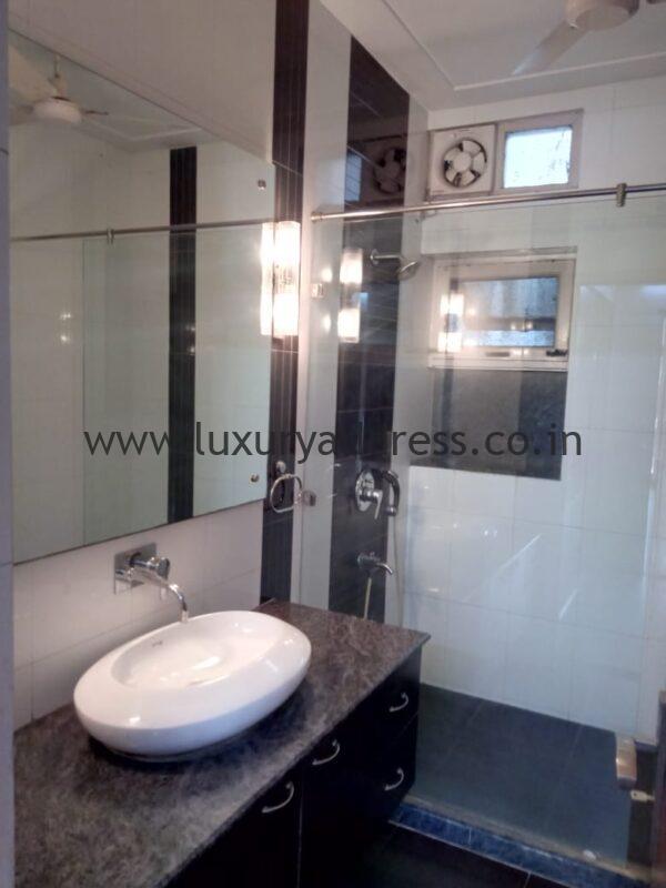 Rent 4BHK Bungalow New Friends Colony Delhi - Luxury Address