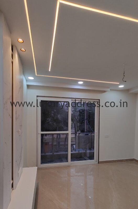 Rent 4BHK Luxurious Flat Palm Spring, Gurgaon - Luxury Address