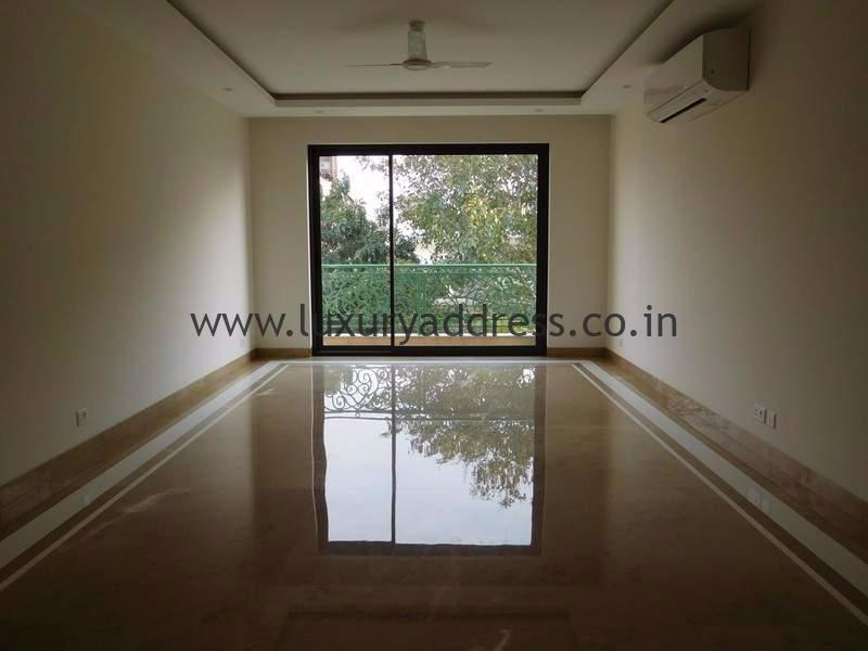 Rent 4BHK Semi-Furnished Flat, Westend Colony South Delhi - Luxury Address